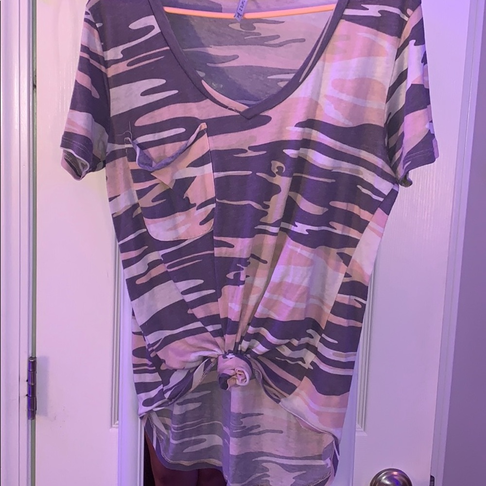 Boutique Z Supply shirt